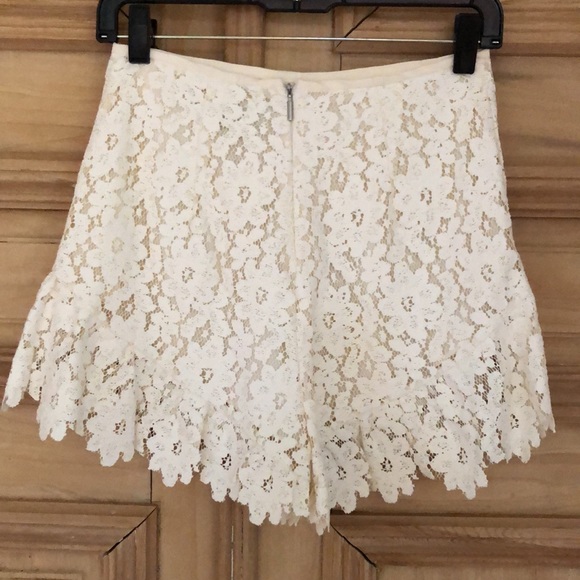 SAYLOR MISTY LACE SHORT SET - Picture 8 of 11